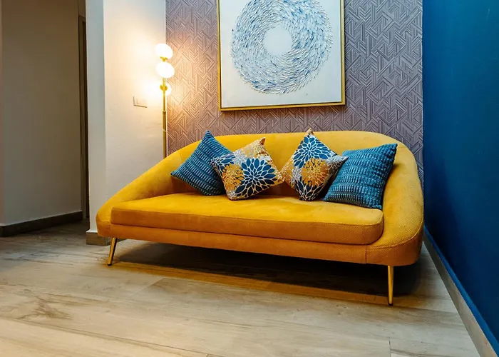 Casa Cine De Oro, Roma Sur Guest house
